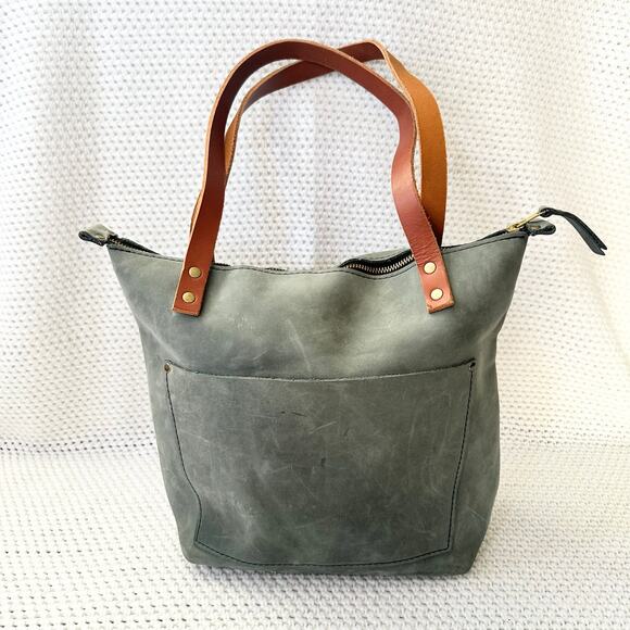 Portland Leather Goods Classic Open Medium Tote Storm Grey Leather Tan Straps - Picture 12 of 12